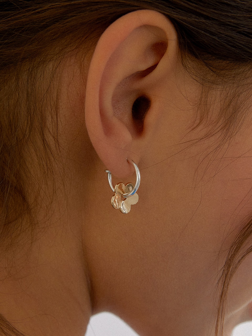 人気満点 Seasonless floral mix - earring hoop ピアス - flaviogimenis.com.br