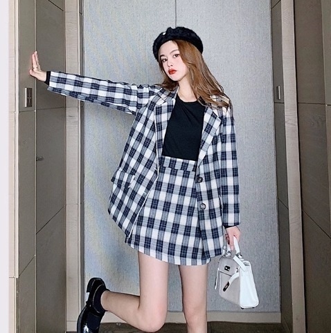セットアップ ジャケット ミニスカート 長袖 襟付き ノッチドラペル デザイン ボタン 美ライン リブ 伸縮性 裏地 2点セット ツーピース お得 2点セット スタイルアップ リラックス かわいい