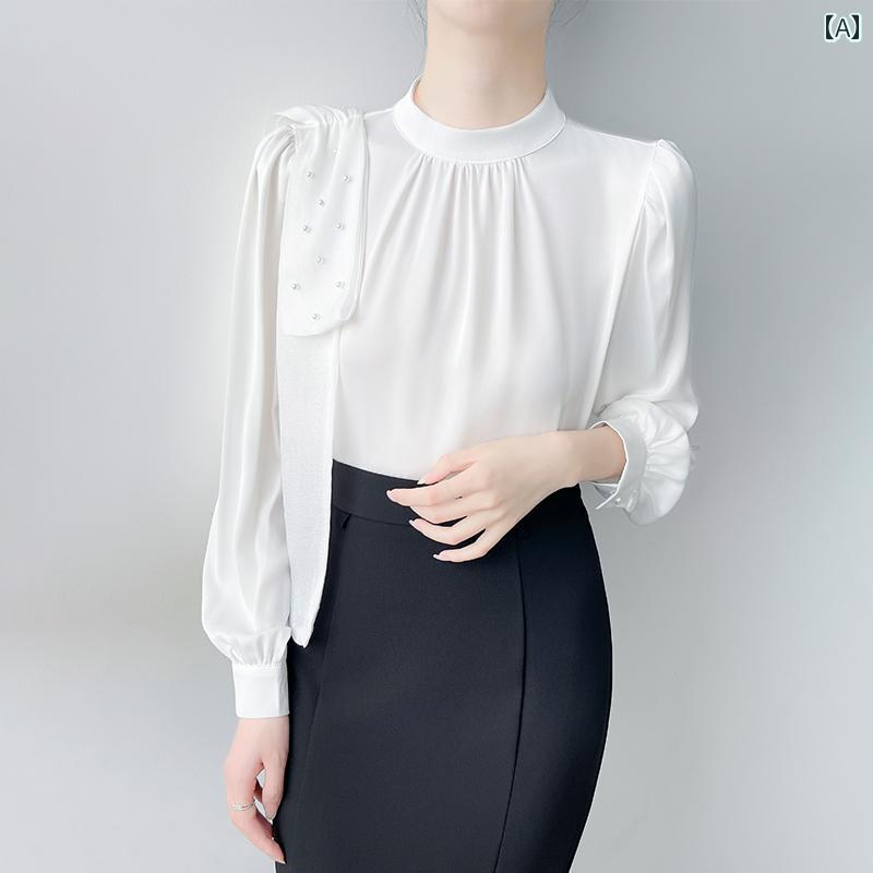 レディース シャツ 白ブラウス 長袖 春秋 白 ラウンドネック サテン風 シルキー ギャザープリーツ ショルダーリボンタイ装飾 パールビーズ デザイン性 プルオーバー エレガント ラグジュアリー