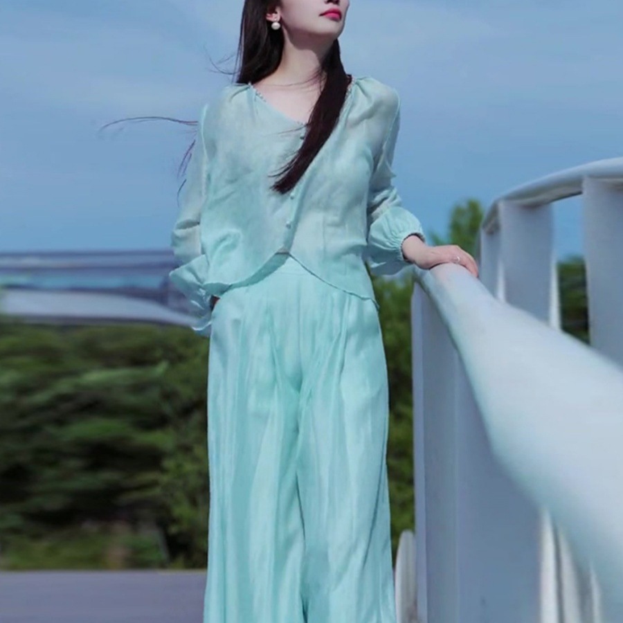 フランスのセレブレディーテンポンテンドレスハイエンドライトライトファッションカジュアルカジュアルブルーブルーワイドレッグパンツ女性用プロフェッショナルスーツ