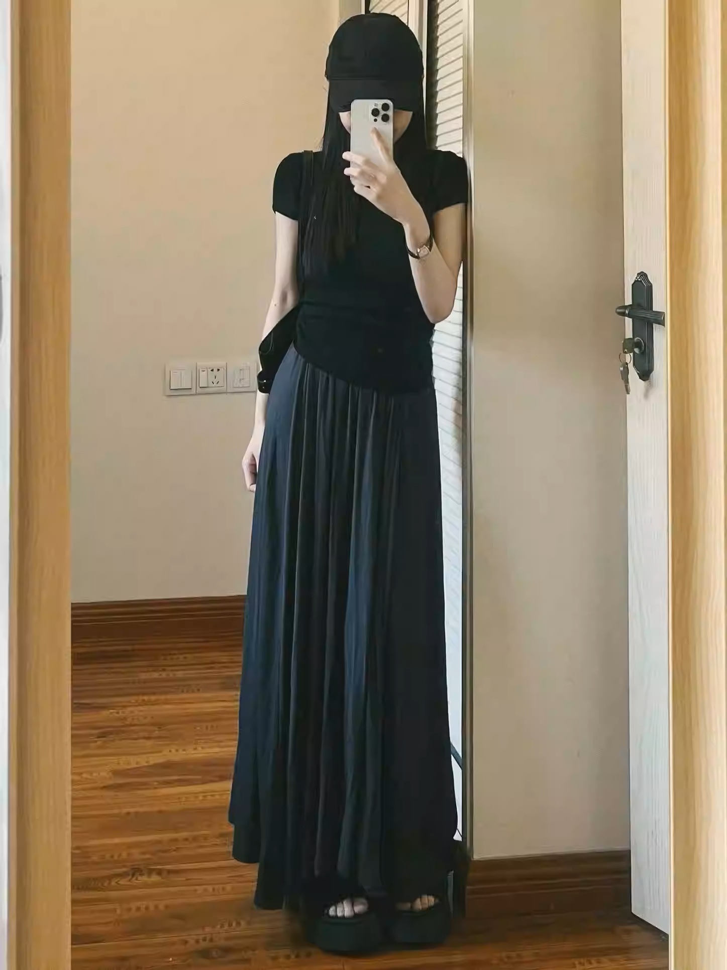 レディース スカート ボトムス フレア ロング マキシ 丈長 フルレングス フレア Aライン ドレープ 大人可愛い きれいめ シンプル カジュアル 上品 おしゃれ エレガント 主役級 存在感 とろみ感