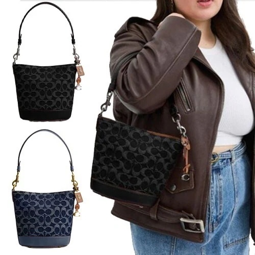 DAKOTA BUCKET BAG 16 SIGNATURE DENIM CT132