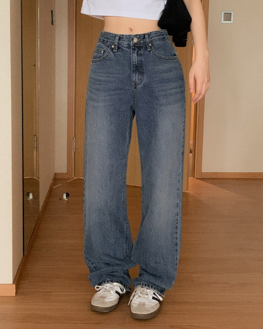 伊豆日付フィットデニムパンツ韓国ファッション レディース