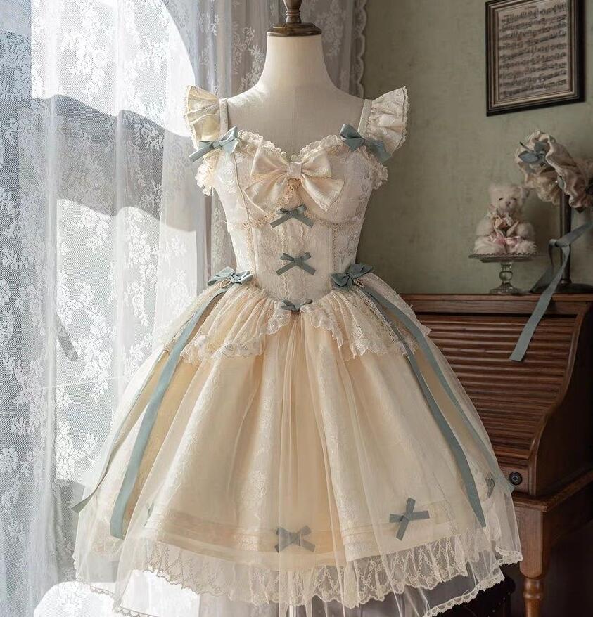 196【新作登場 最安値】 ロリータ メイド服ワンピース　 ゴスロリ コスプレ メイド服 コスチューム 文化祭 学園祭 衣装 仮装 ハロウィン おすすめ 可愛い 日常　写真　舞台　花嫁　洋
