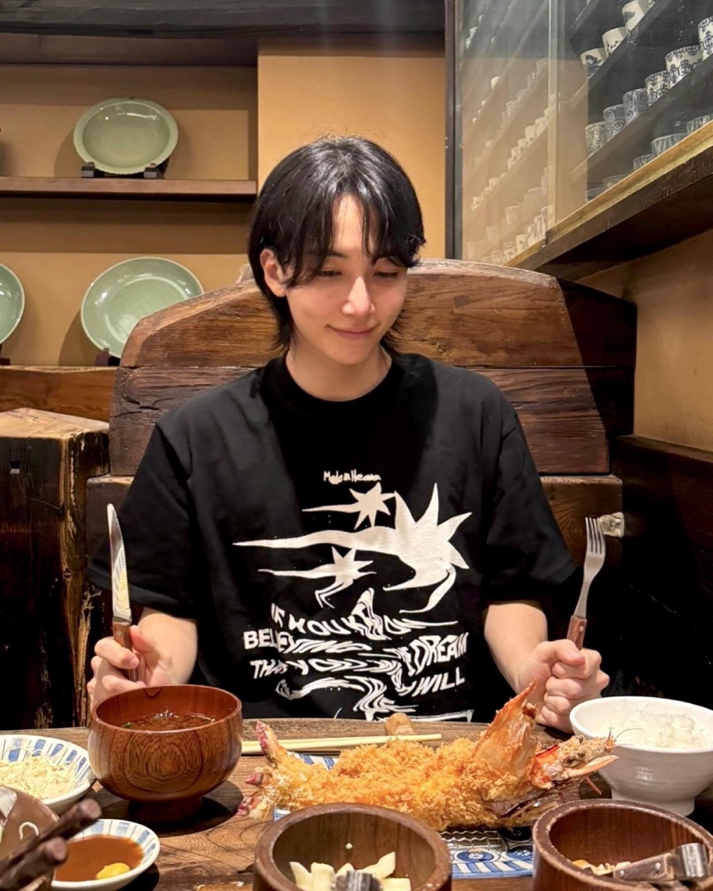 SEVENTEEN ジョンハン 着用/TORNADO LOGO TEE/ユニセックス