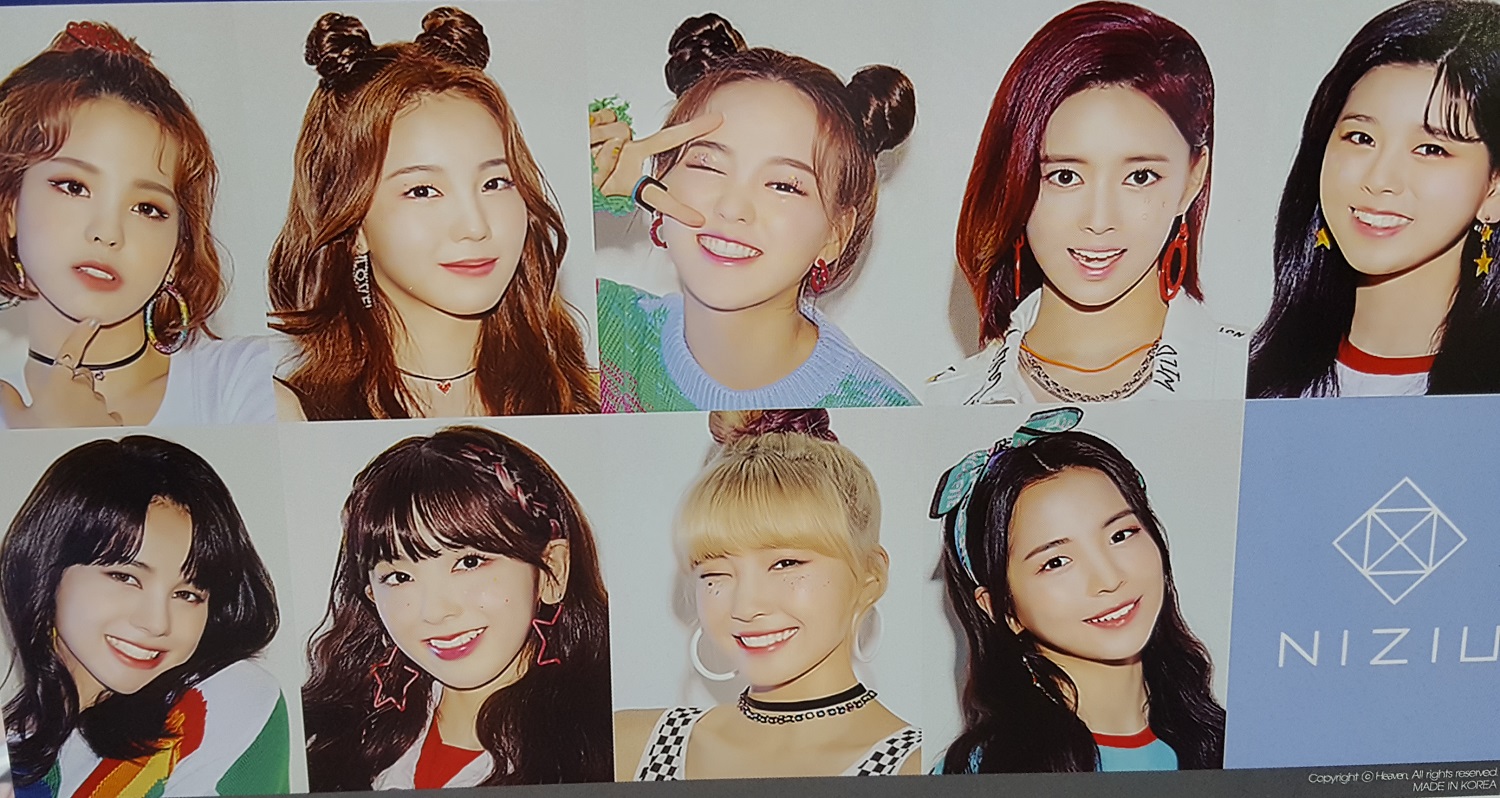 NiziU ニジュー A4サイズ フォトブック A4 SIZE PHOTO BOOK [並行輸入]