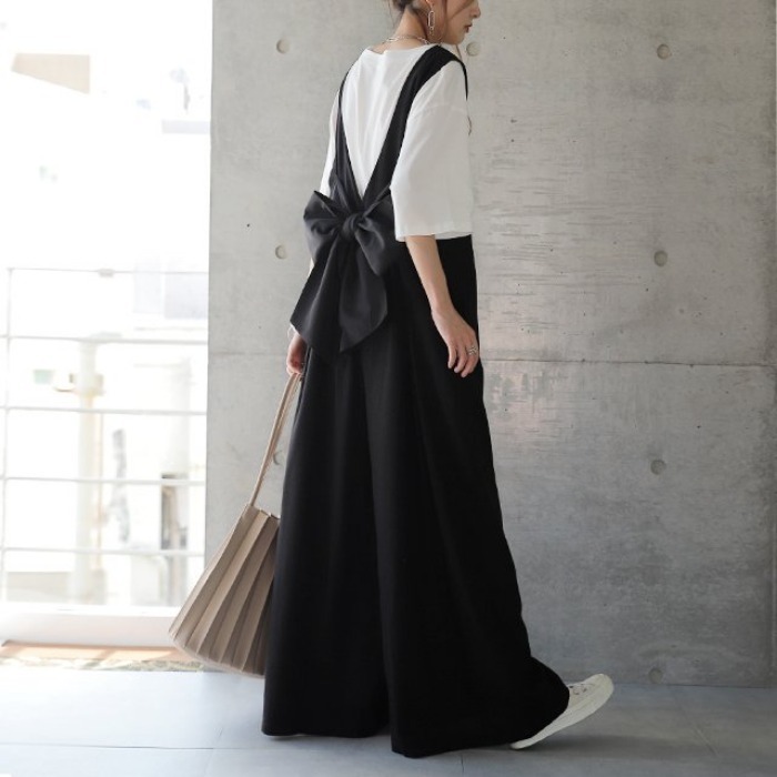 オールインワン サロペット ワイドパンツ ガウチョパンツ マキシ マキシ丈 リボン バックシャン バックコンシャス 大人可愛い カジュアル おしゃれ お洒落 こなれ感 ラフ ラブリー キュート