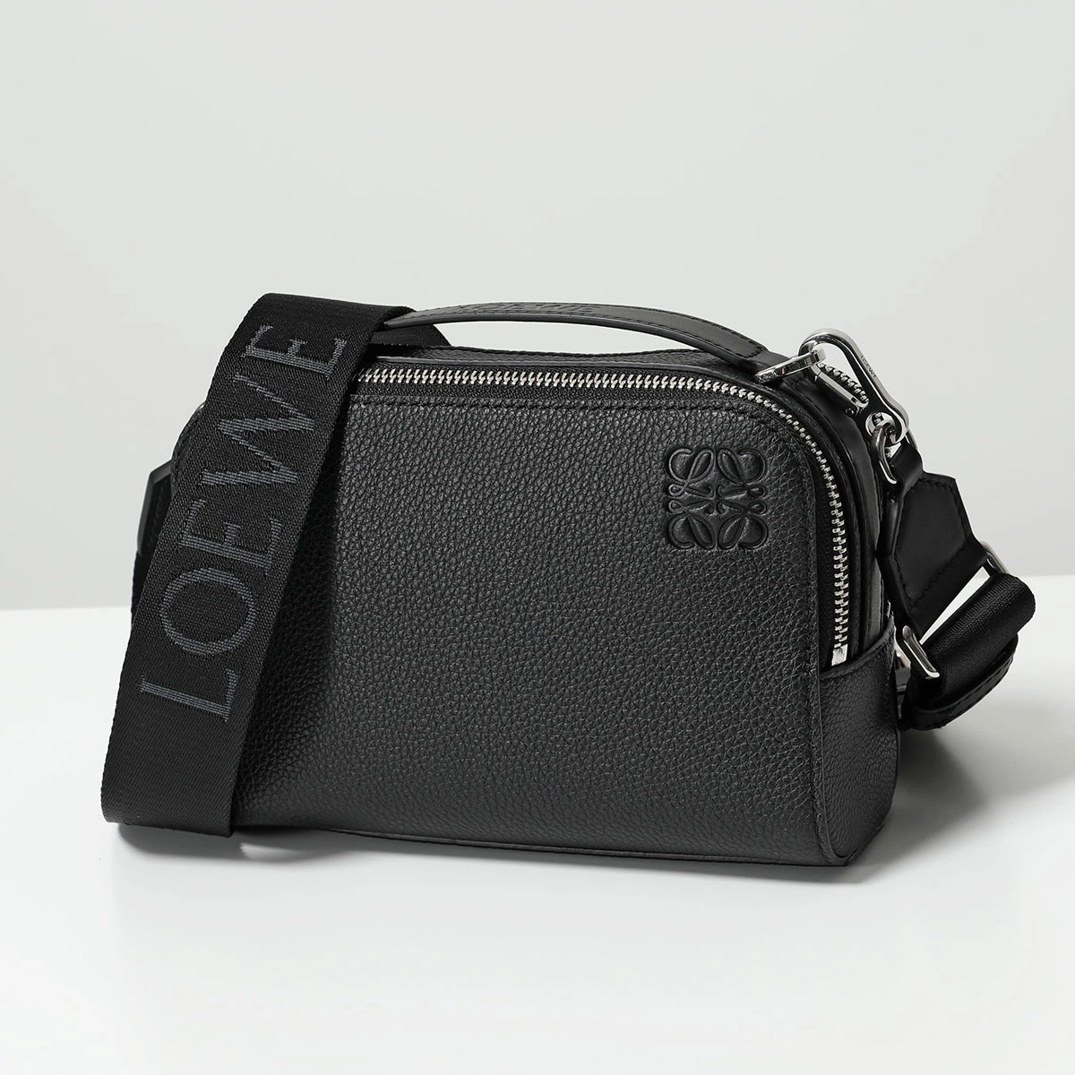 LOEWE ロエベ ショルダーバッグ MINI CAMERA ミニ カメラ C660R41X01 メンズ アナグラム レザー ジャガードロゴ クロスボディ 鞄 1100/BLACK