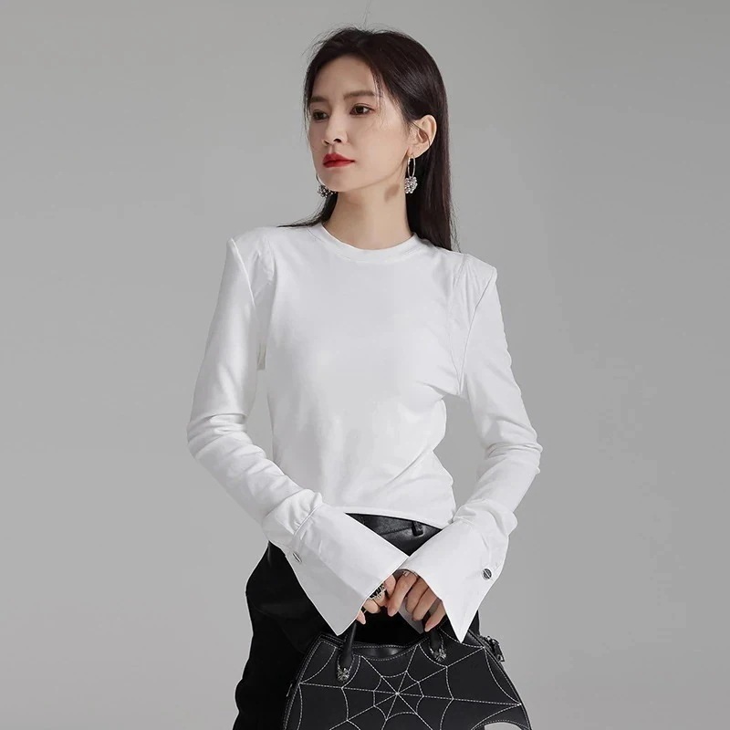 Tシャツカットソー2024春スリミング長袖tシャツアンダーウェア喇叭袖トップスレディース30%までに制限