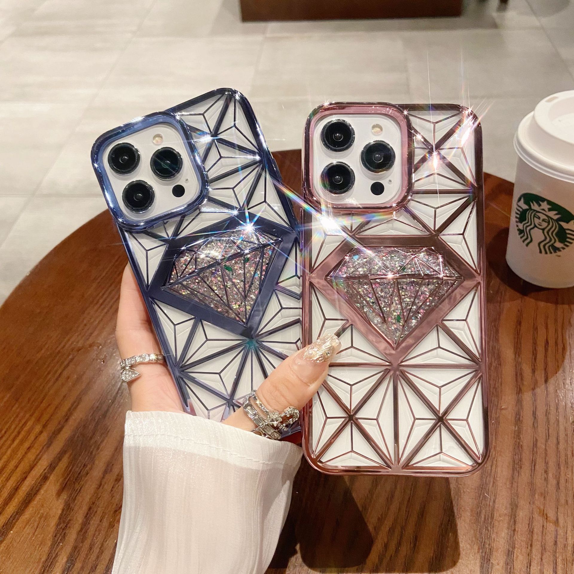 ダイヤモンド スマホケース 透明　クリア 高級感 iphone15 ケース キラキラ 保護ケース iphone15 電気めっき ケース