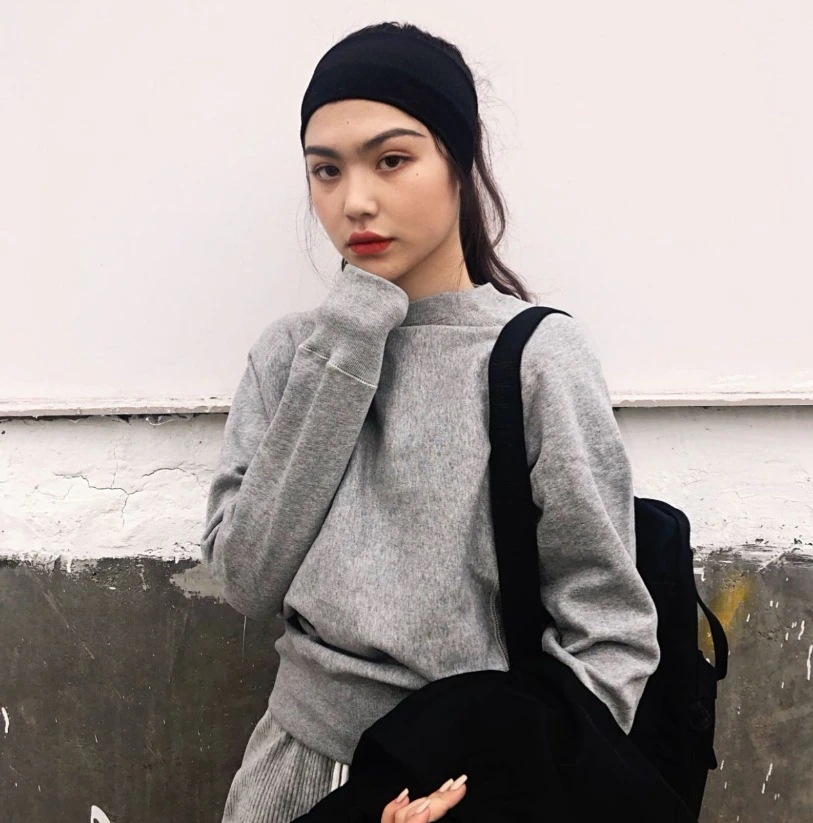 プルオーバー トレーナー レディース 長袖 ラウンドネック シンプル カジュアル かっこいい ラフ 無地 春 秋 男女兼用 楽ちん ブラック ホワイト グレー ネイビー イエロー グリーン トップス