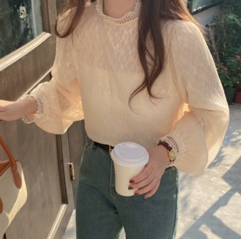 トップス デート シャツ ブラウス カットソー 袖あり 長袖 かわいい 大人可愛い きれいめ シンプル カジュアル 大人 上品 おしゃれ お洒落 主役級 存在感 春 秋 オールシーズン 10代 20代