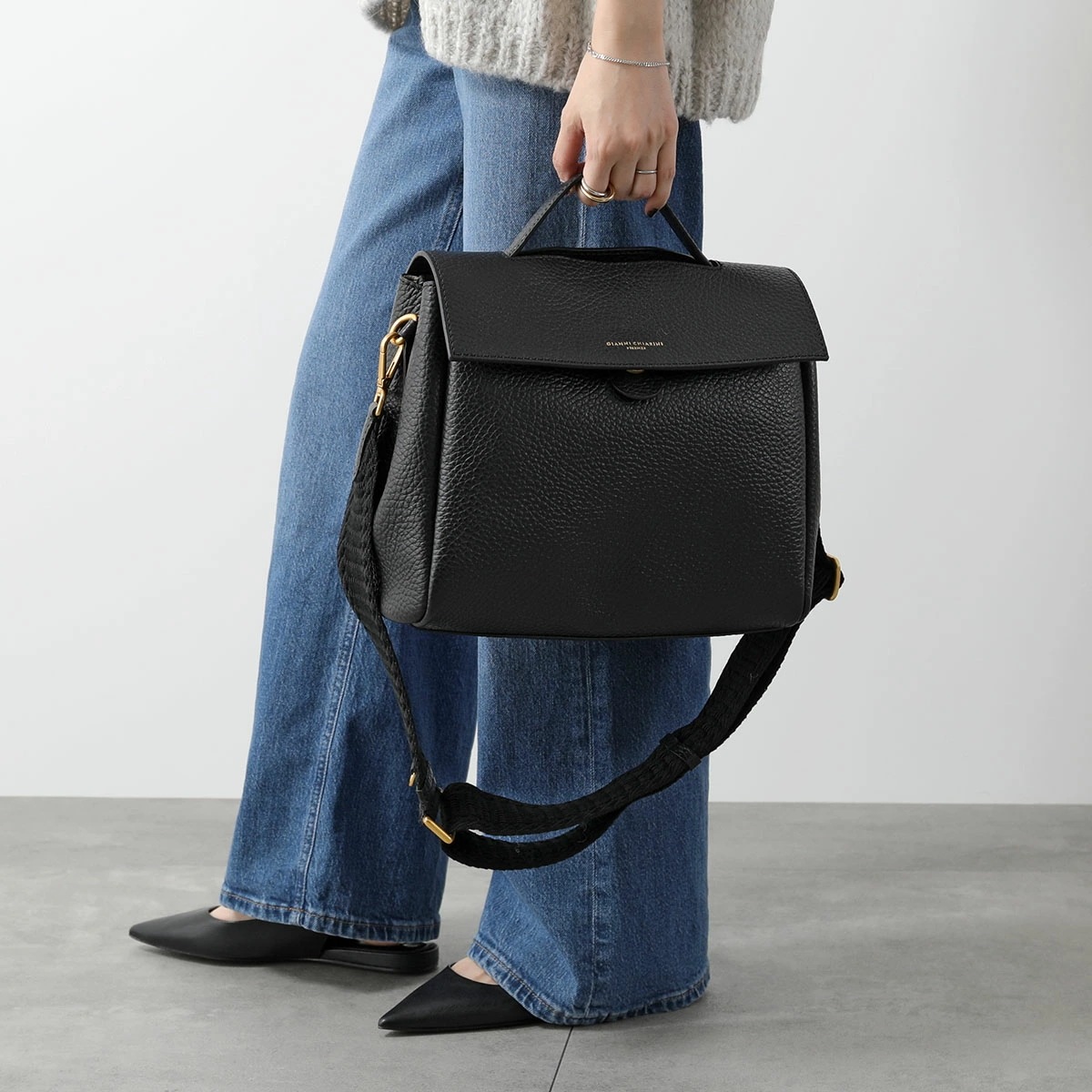 GIANNI CHIARINI ジャンニキアリーニ ハンドバッグ CLIO クリオ BS 10950 TKLSD-NA レディース ショルダーバッグ レザー 鞄 NERO 34,285円