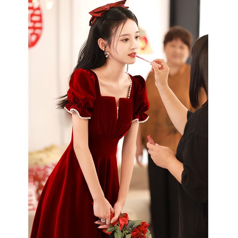 婚約ドレス女性サマースタイルバックドアワインレッド花嫁乾杯服小男結婚式気質