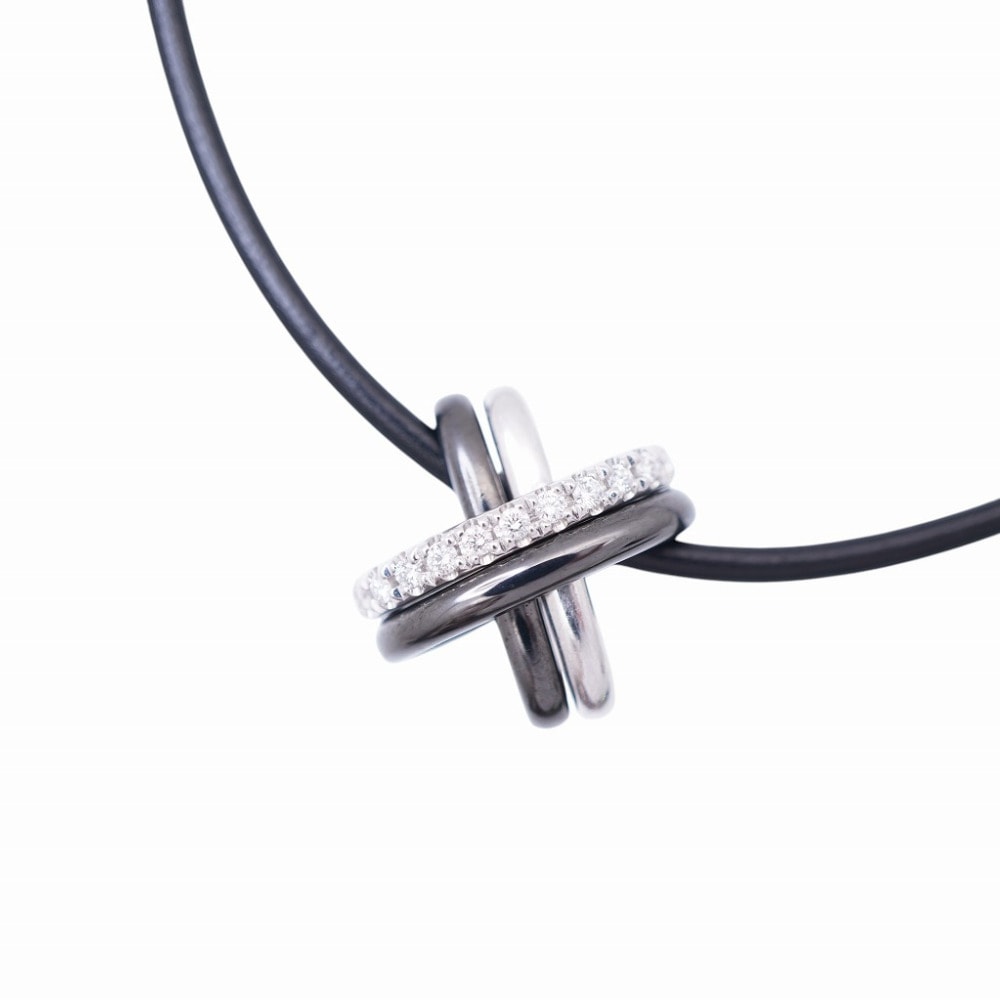 美品 クロス ダイヤモンド ネックレス K18ホワイトゴールド/ダイヤモンド ブラック 0098【中古】 レディース