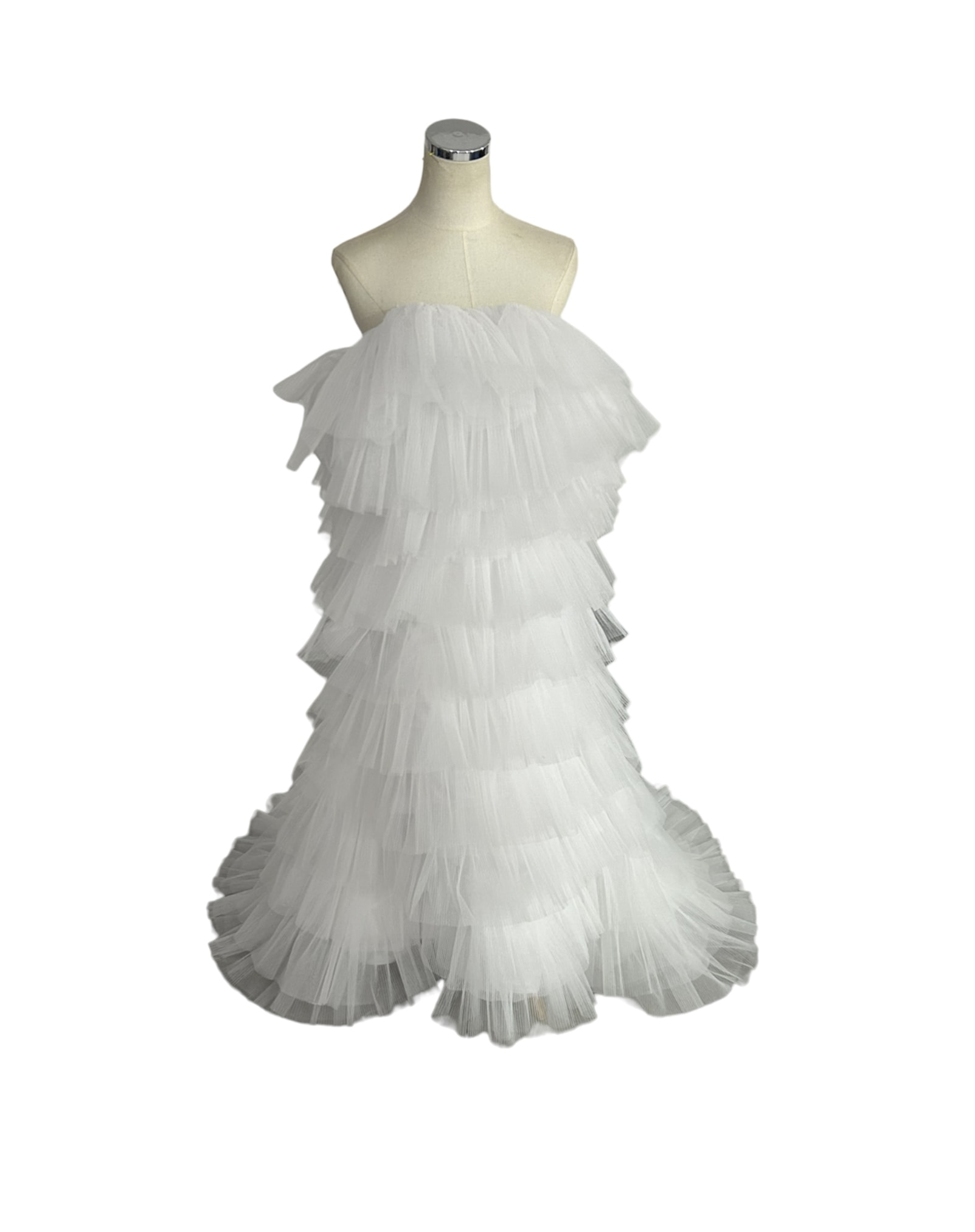 ウエディングドレス ベアトップ 柔らかく重ねたチュールスカート 可愛い 細見えシルエット 前撮り