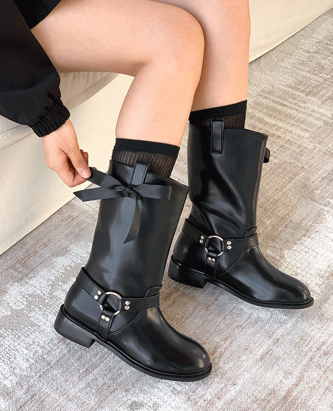 [MILOVANY] シリスタッドハーフミドルブーツ3cm