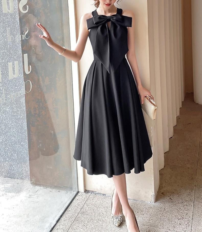ホルター リボン ドレス フレア ノースリーブ パーティー 無地 ミディアム ホームパーティーアイテム 謝恩会 結婚式二次会 Aライン ノースリーブ フレア かわいい 大人可愛い きれいめ