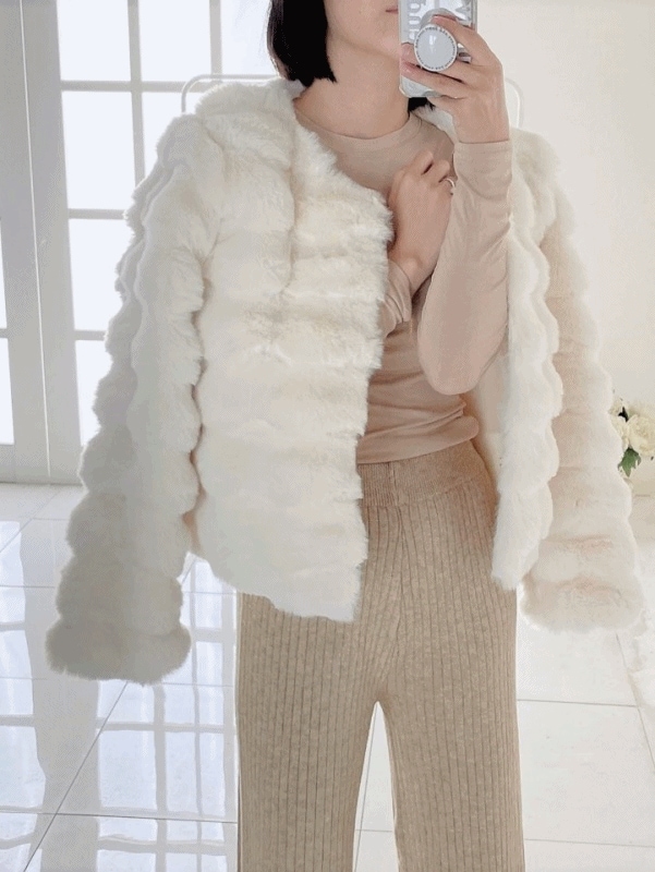 [ふわふわ/ファージャケット] 輸入 高クオリティ ノーカラー ふわふわ 波 ミンク フェイクファー 長袖 ジャケット