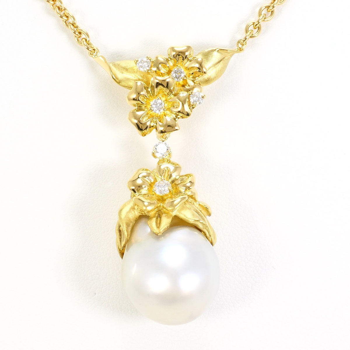 K18 18金 YG イエローゴールド ネックレス 南洋真珠 ダイヤモンド 0.37ct カード鑑別書 総重量約23.7g 約43cm 中古