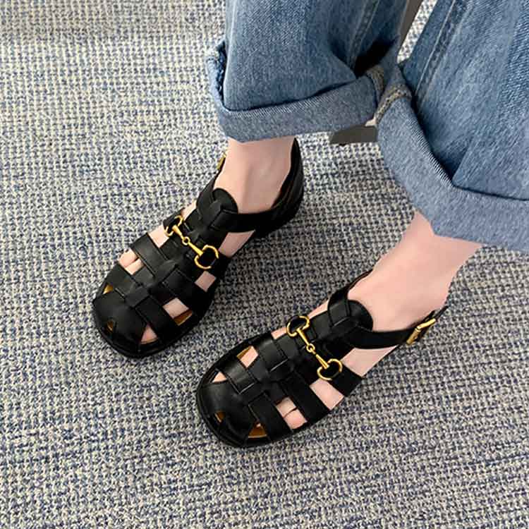 幅広歩きやすい本革レディースグルカサンダルビット飾りストラッlプ外履きレザー黒グルカサンダルイングサンダル厚底ゴムぺたんこサンダルレディースフラットアウトドアビット飾り脱げにくい白オフィス靴疲れない