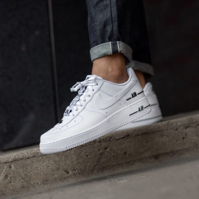 AIR FORCE1 07 LV8 エアフォース1 ホワイト 白 メンズ スニーカー CJ1379-100