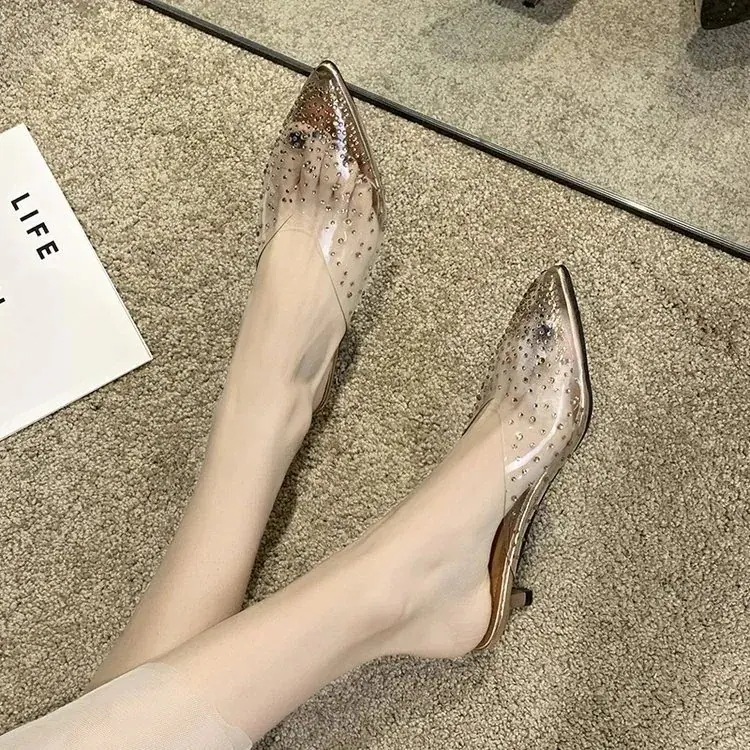 小さなヒールスリッパ女性の包頭セミスリッパ透明なダイヤモンドをちりばめたスティレットサンダルサンダルミュール