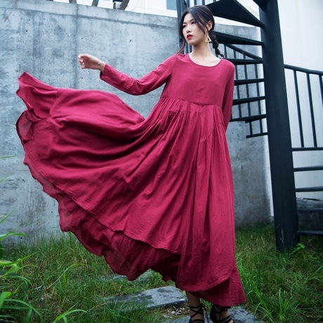 オリジナルのコットンの復古的なドレスをよく売り長袖を二重に重ねて販売しています秋のスタイルです