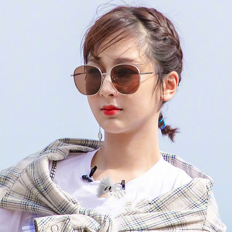 新しいスタイルのサングラス女性韓国スタイルビッグフレームラウンドフェイスネット赤偏光サングラスアンチ