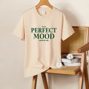 ロゴＴ プリントＴシャツ トップス Tシャツ シャツ ショート丈 半袖 Uネック 細身 ストレート 裾ワイド 薄手 かわいい 大人可愛い シンプル カジュアル 大人 おしゃれ レトロ ヴィンテージ