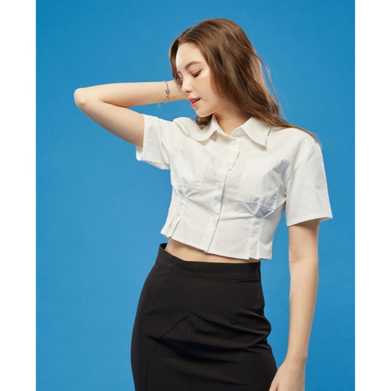 KOLEAT / IZ*ONE着用/ Crop Slim Short-sleeved 2color