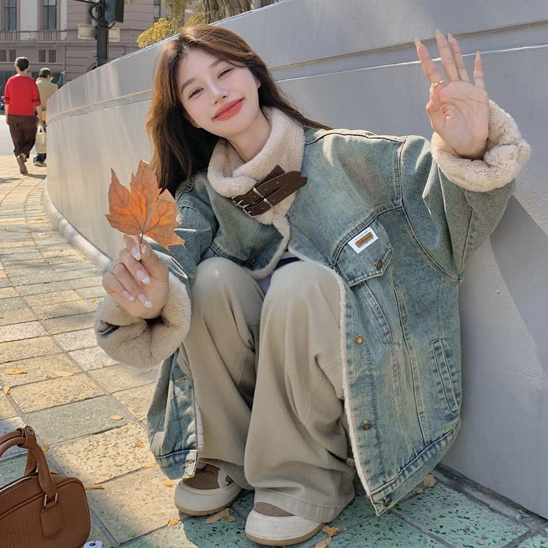 ベルベットの厚いカウボーイコート女性202新型ゆるい短い街頭秋冬の小柄なパーカー服綿服