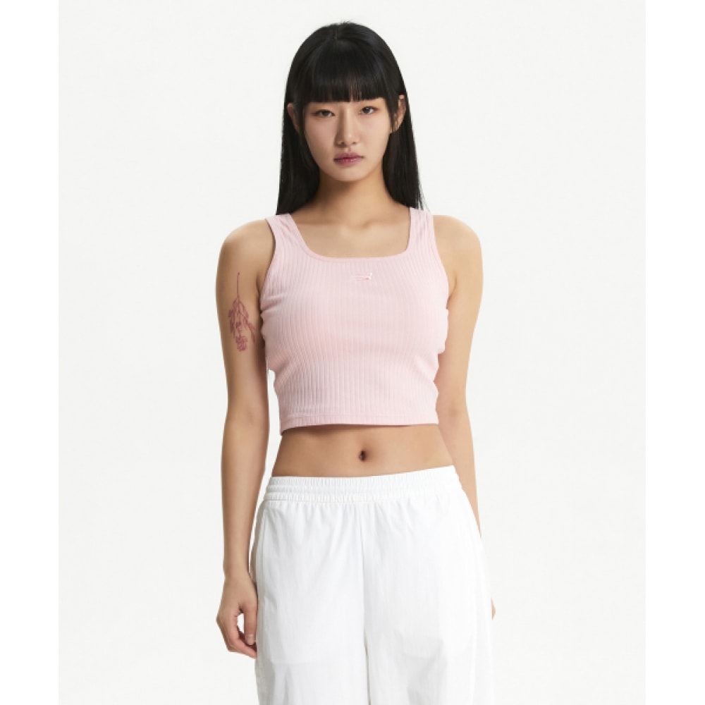 ニューバランス NBNGF2W312/女性用ソフトリブ付きクロップトップ (ピンク)