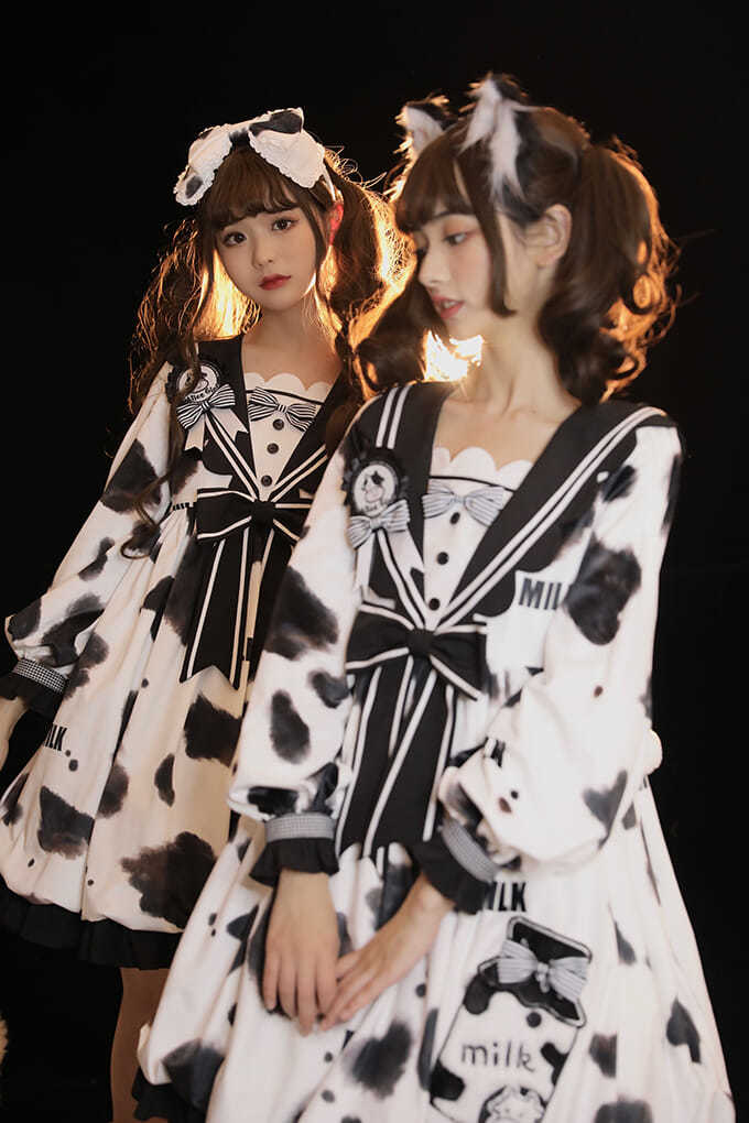 [人気 新品]ハロウィン ハロウィン サンタ サンタSコード4 XLコード暗い風の日系の特大コードのロリタの蝶は海軍の領ロリタの長袖のゆったりしたワン只今底値