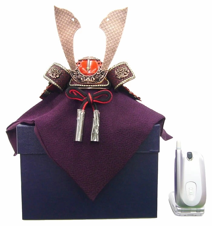 【送料無料】【五月人形】【兜】【Ｇ003】ブロンズミニ兜６号飾り箱付き【秀光】【新作】【限定品】