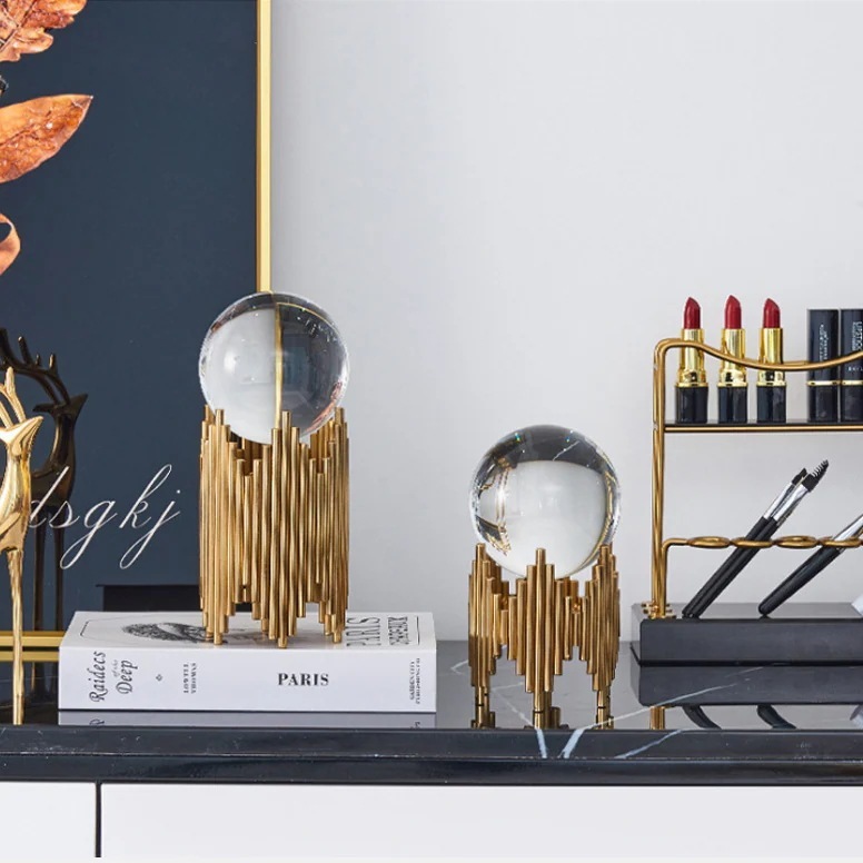 クリエイティブな北欧風水晶玉置物 モダンリビングルームエントランスなど用