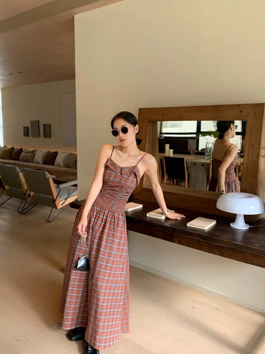 キャミワンピース 新作韓国ティーラウンジフレンチキャミソールワンピース2025早春セクシーウエストチェックインナーロングスカート女