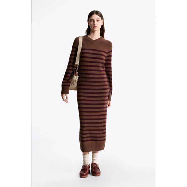 T22F7TDR082WT1 チャンキー ウール セーター ワンピース