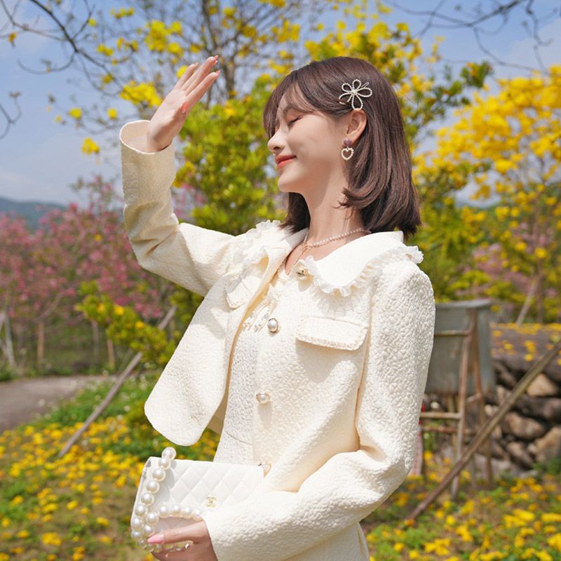 ジャケット 秋アウター ショートジャケット女性 2025 春秋の新韓国スタイルレースラペル薄手ジャケットスリムフィットトップ 韓国ファッション