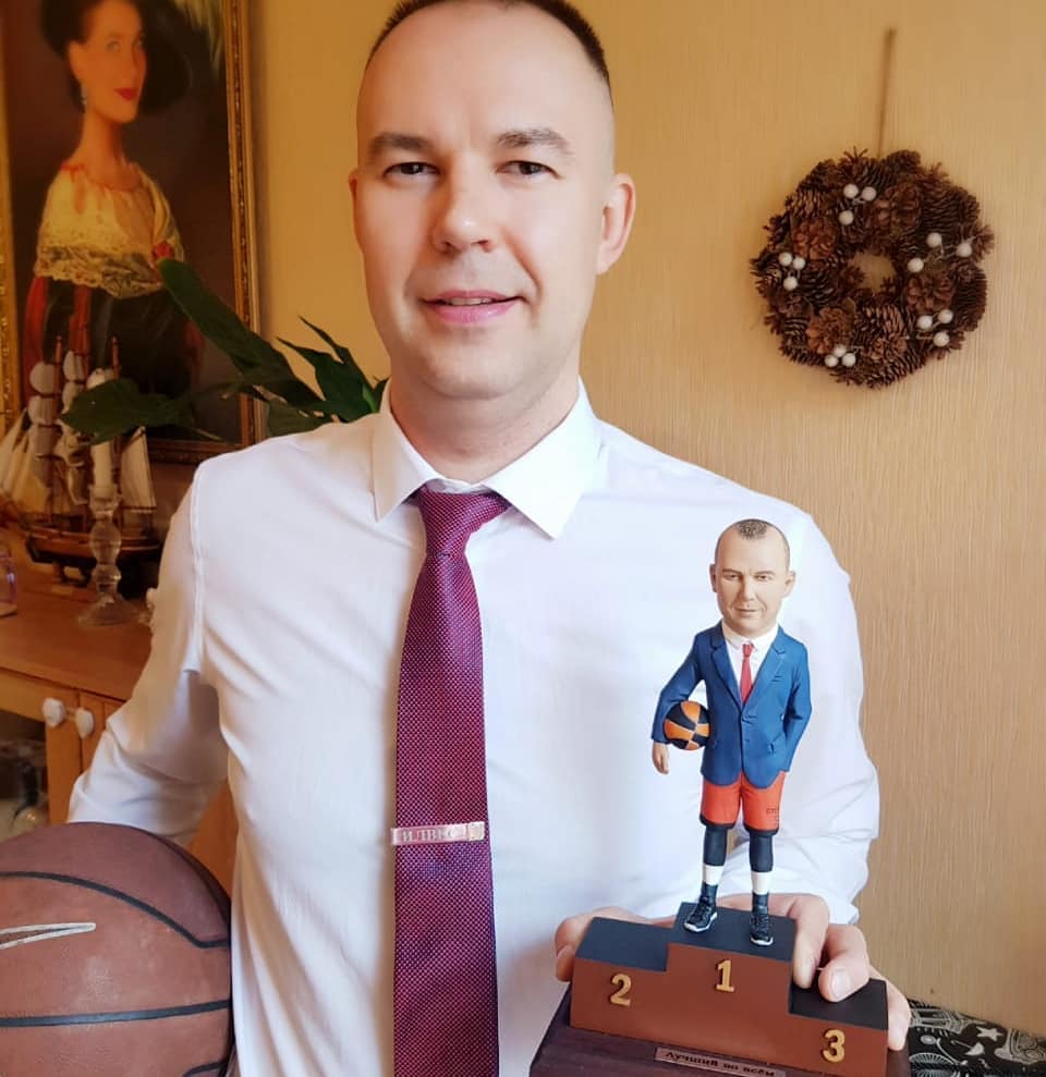 【オーダーメイド】3D肖像画 似顔絵 人形 フィギュア 彼氏 彼女 誕生日 ケーキトッパー 記念日 バスケットボール カップル プレゼント