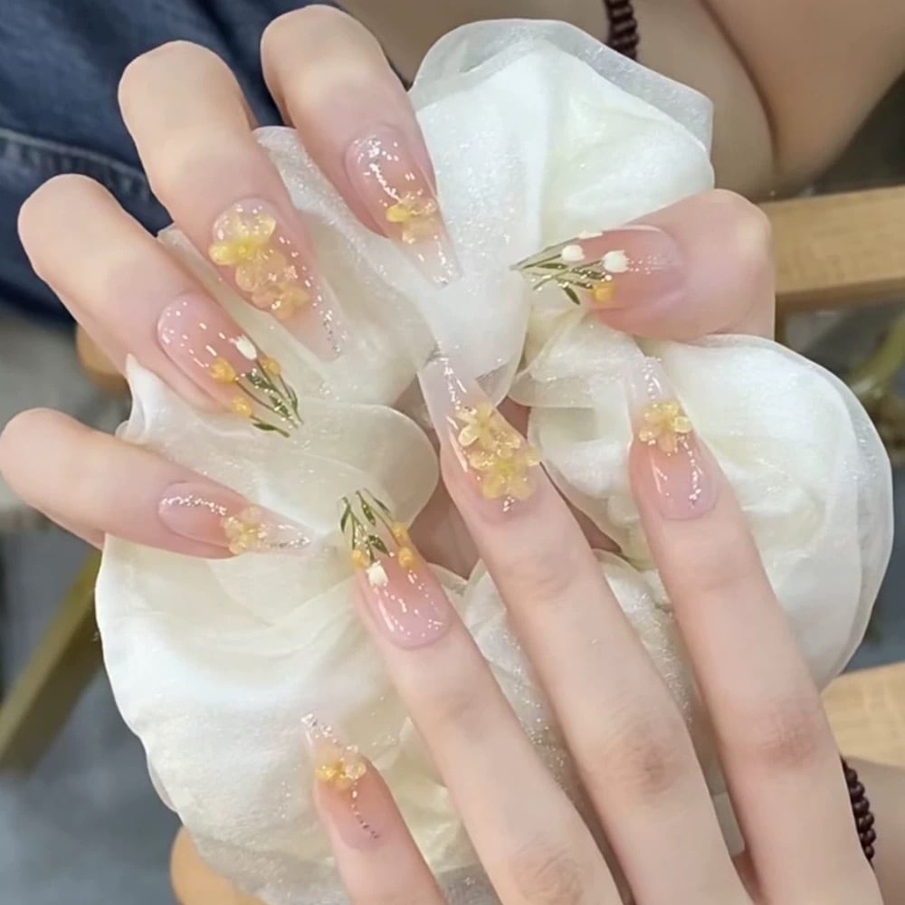 【1点ご購入 で10点プレゼントいたします】五弁花ネイルアクセサリー詰め合わせ材料バッグ2025氷透白ピンク花ネイルドリル