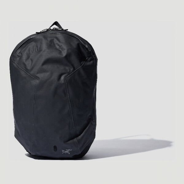 Arc'teryx ブラック デイパック ARC'TERYX アークテリクス アロー22 リュックサック デイパック