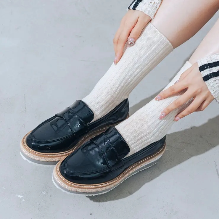【美脚効果・22.0-25.0cm展開】厚底プラットフォームローファー