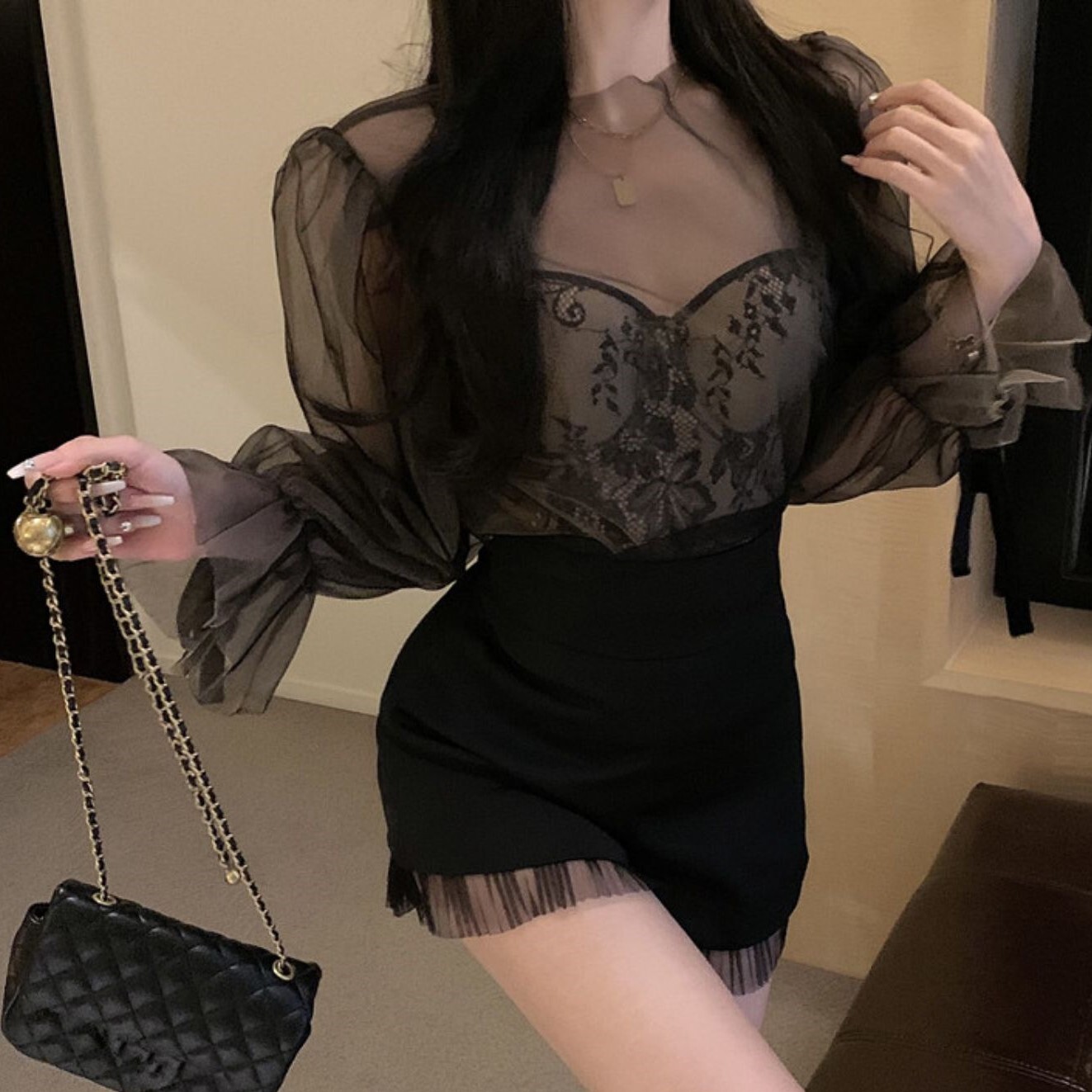 トップス レディース Tシャツ S M L 韓国 ビスチェ 長袖 ボリューム袖 ラウンドネック スリム タイト 細身 シフォン 透け感 シースルー かわいい 大人可愛い きれいめ シンプル カジュアル 5,508円