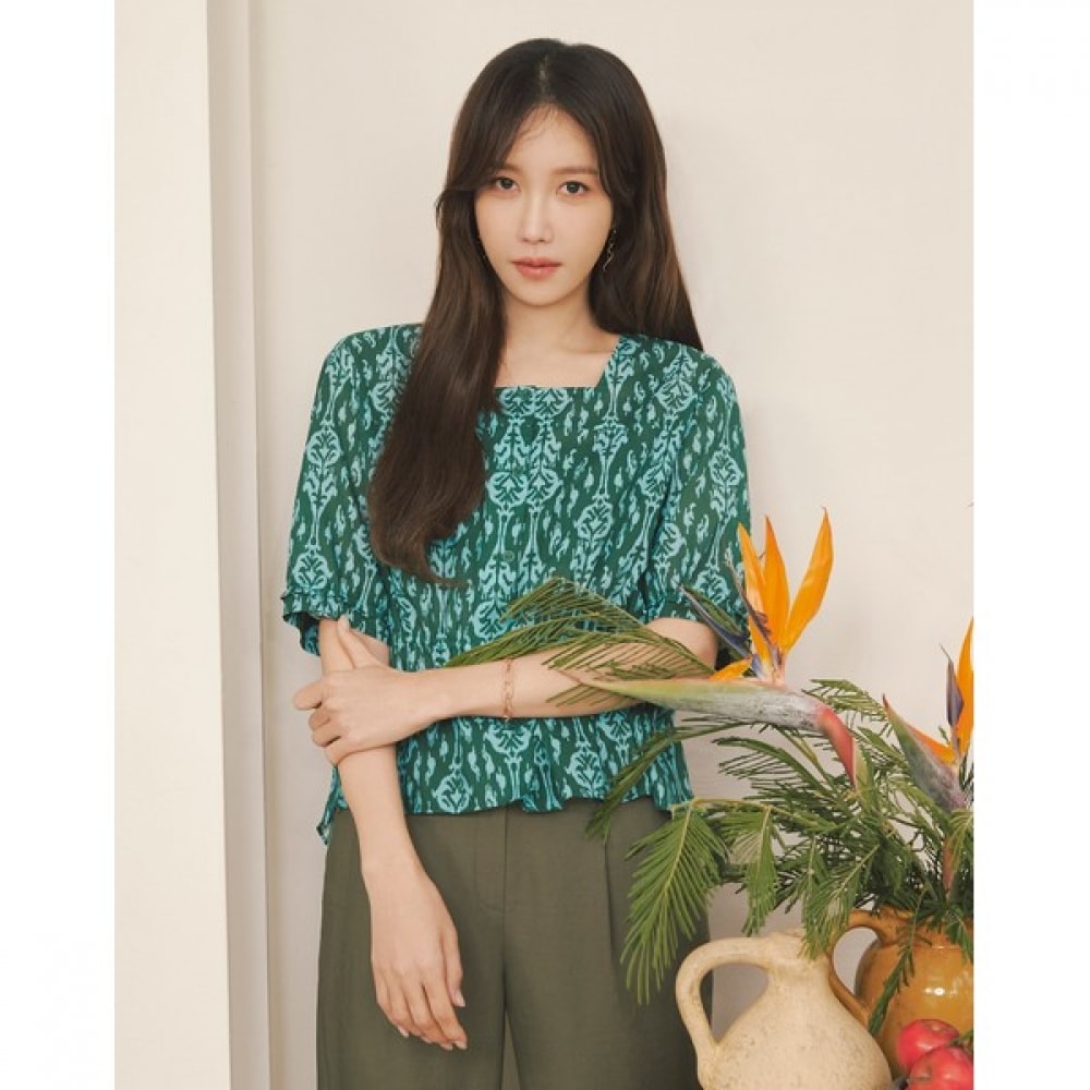 [オリビアローレン] スクエアネックブラウス_VVCNS3M4361 5,482円