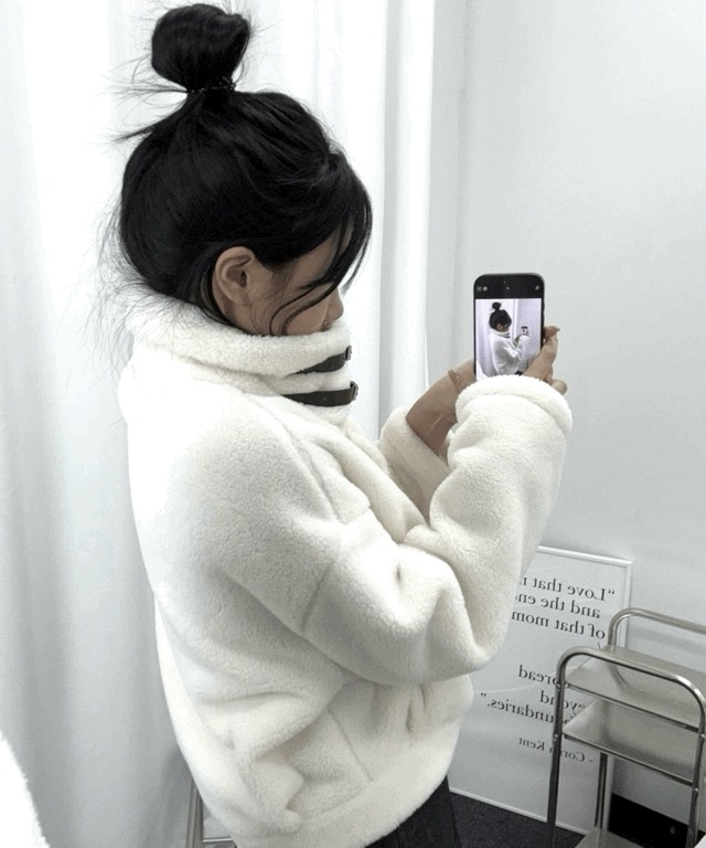 [国内製作/3color]ウール ムートン ムートン [クロップ/ルーズフィット/フリース/キャンプ/冬の新商品] 5,238円