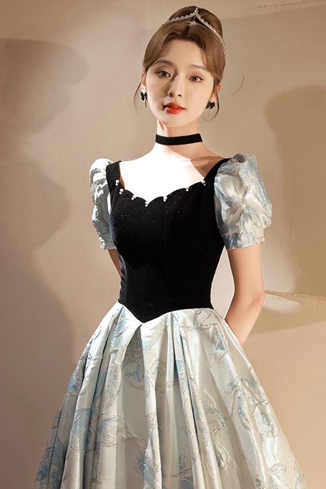 ヘップバーンのドレス