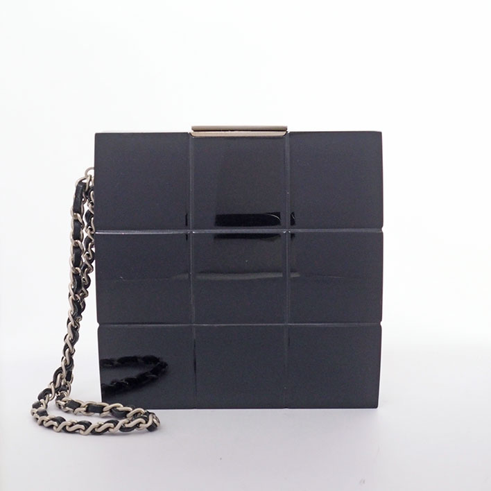 【美品】シャネル アクセサリーポーチ ココマーク CC チョコバー レディース【クラッチバッグ】 124,900円