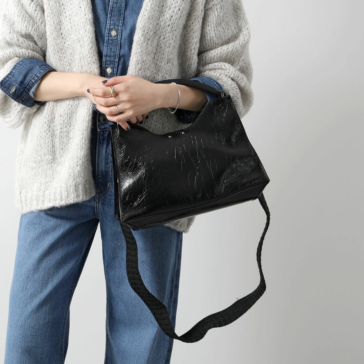 GIANNI CHIARINI ジャンニキアリーニ ハンドバッグ AURORA オーロラ M BS 11155 NPKDBL-NA レディース ショルダーバッグ ポーチ付き レザー 鞄 NERO