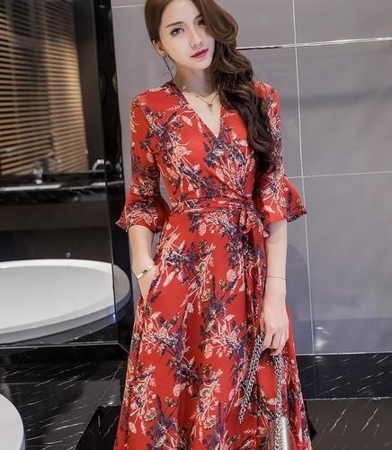 1267．花柄Vネックトランペットスリーブワンピース（レッド）